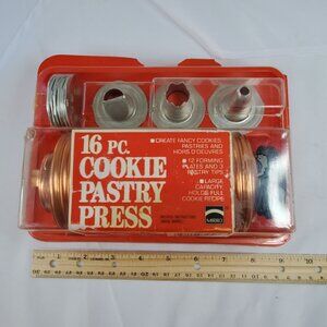 Vintage Mirro Cookie Pastry Press 16 Pieces M-0358-22 New Sealed Package